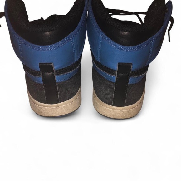 Jordan Black High-Top Sneakers - Picture 4 of 5